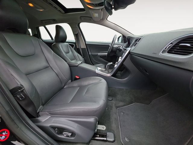 Used 2016 Volvo V60 T5 Premier AWD/4WD image 15