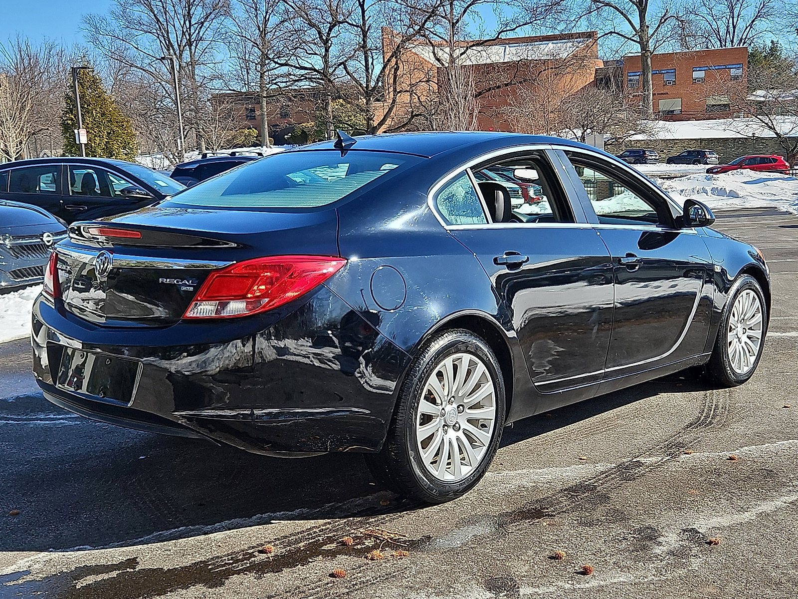 Used 2011 Buick Regal CXL w/ RL2 Preferred Equipment Group image 6