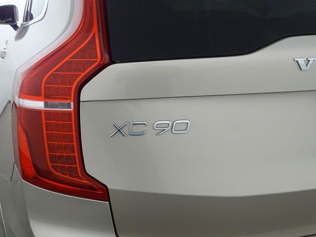 Used 2023 Volvo XC90 B6 Plus AWD/4WD image 46