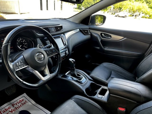 Used 2020 Nissan Rogue Sport SL w/ Premium Package image 15