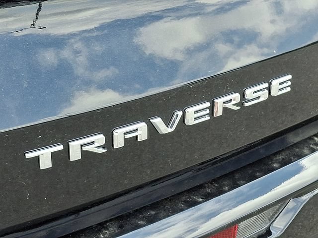 New 2026 Chevrolet Traverse High Country w/ LPO, Floor Liner Package FWD image 18