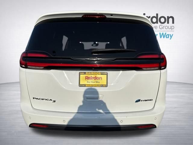 Used 2024 Chrysler Pacifica Limited FWD image 6