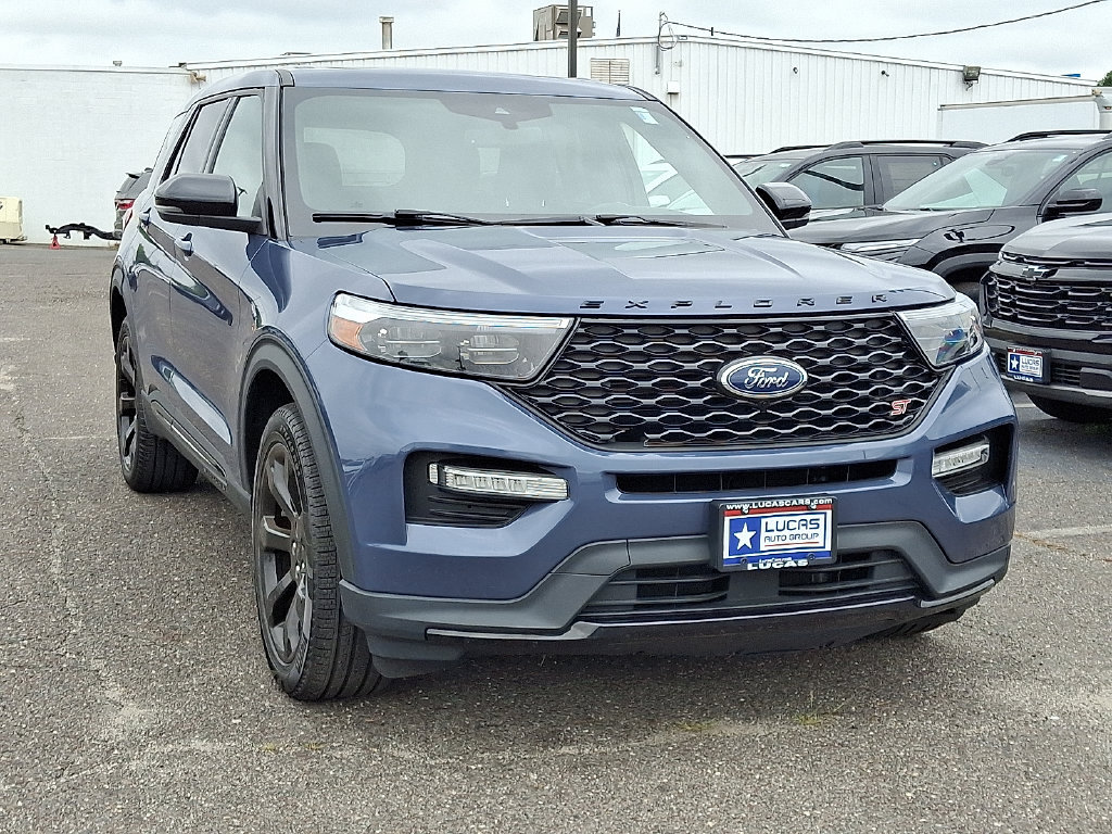 Used 2021 Ford Explorer ST w/ ST Street Pack AWD/4WD image 2