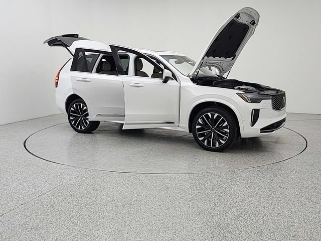 Certified 2025 Volvo XC90 B6 Plus AWD/4WD image 10