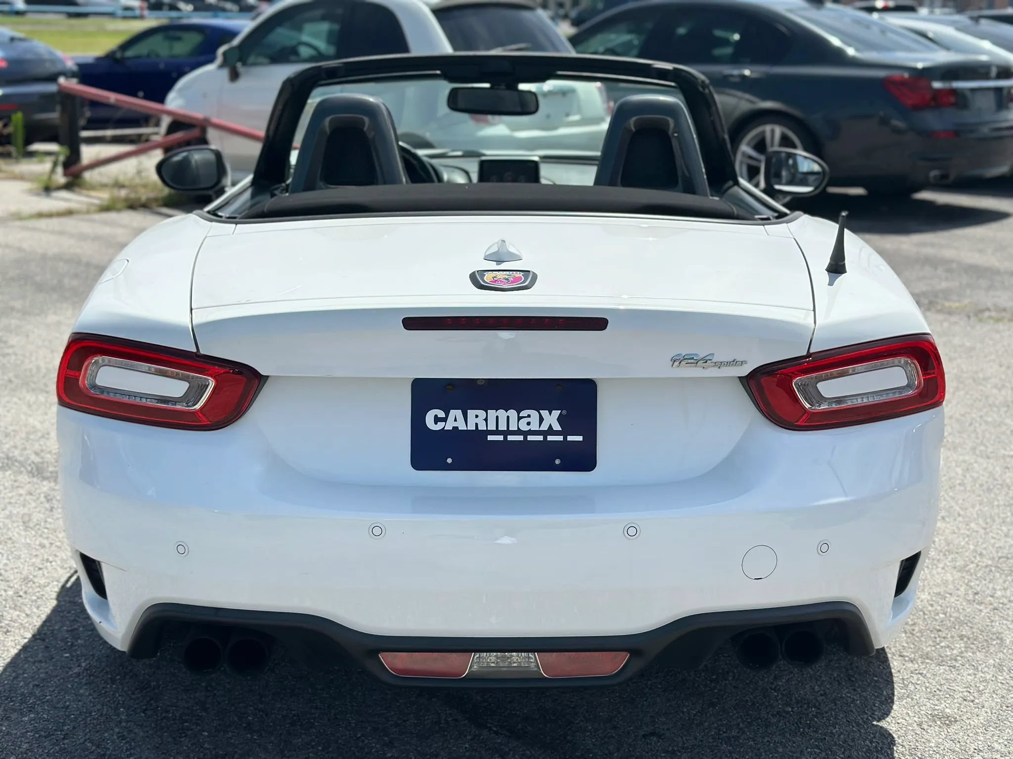 Used 2020 FIAT 124 Spider Abarth w/ Convenience Group RWD image 11