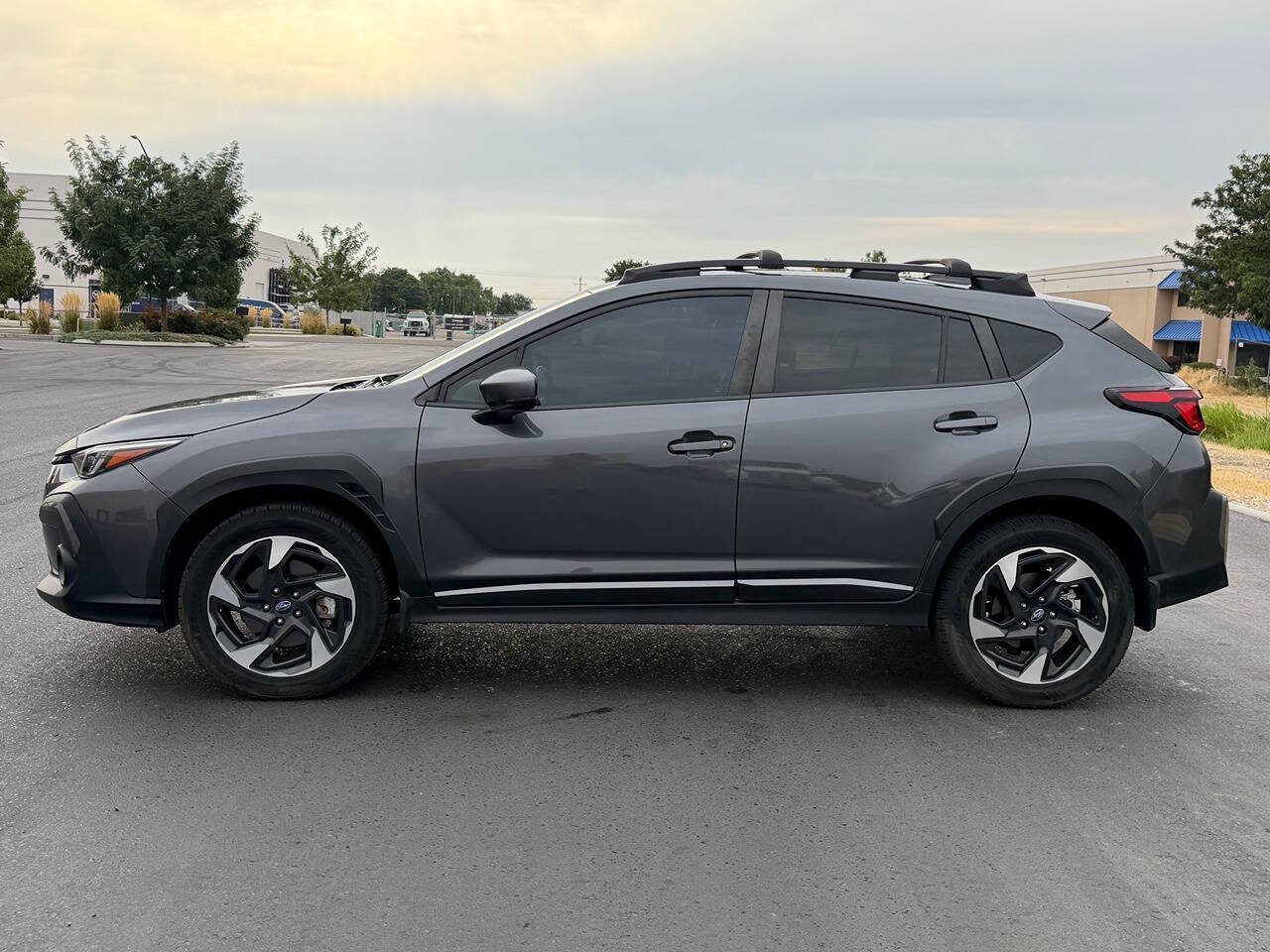 Used 2024 Subaru Crosstrek 2.5i Limited w/ Crosstrek Mirror Package AWD/4WD image 8