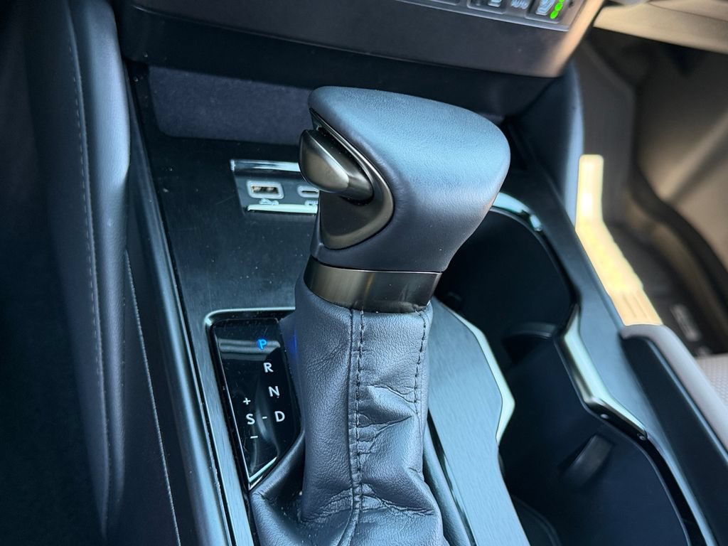 Certified 2025 Lexus ES 300h Ultra Luxury w/ Accessory Package (Z1) FWD image 23