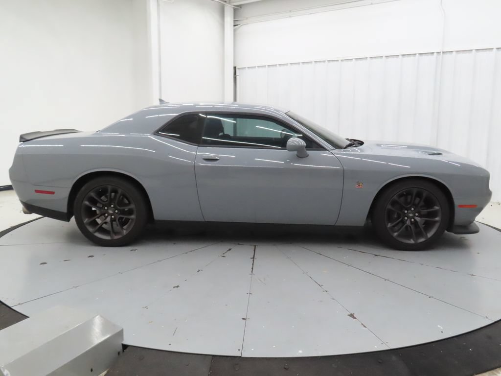 Used 2021 Dodge Challenger R/T Scat Pack RWD image 2