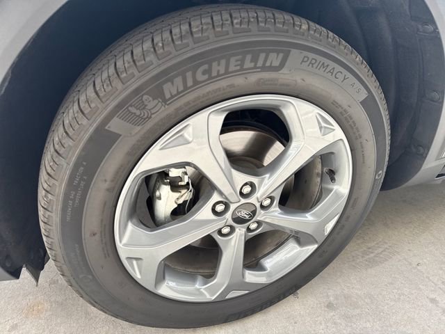 Used 2025 Ford Escape ST-Line image 18