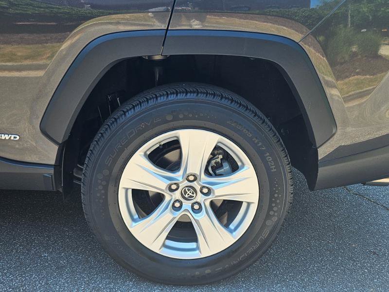 Used 2019 Toyota RAV4 LE image 13