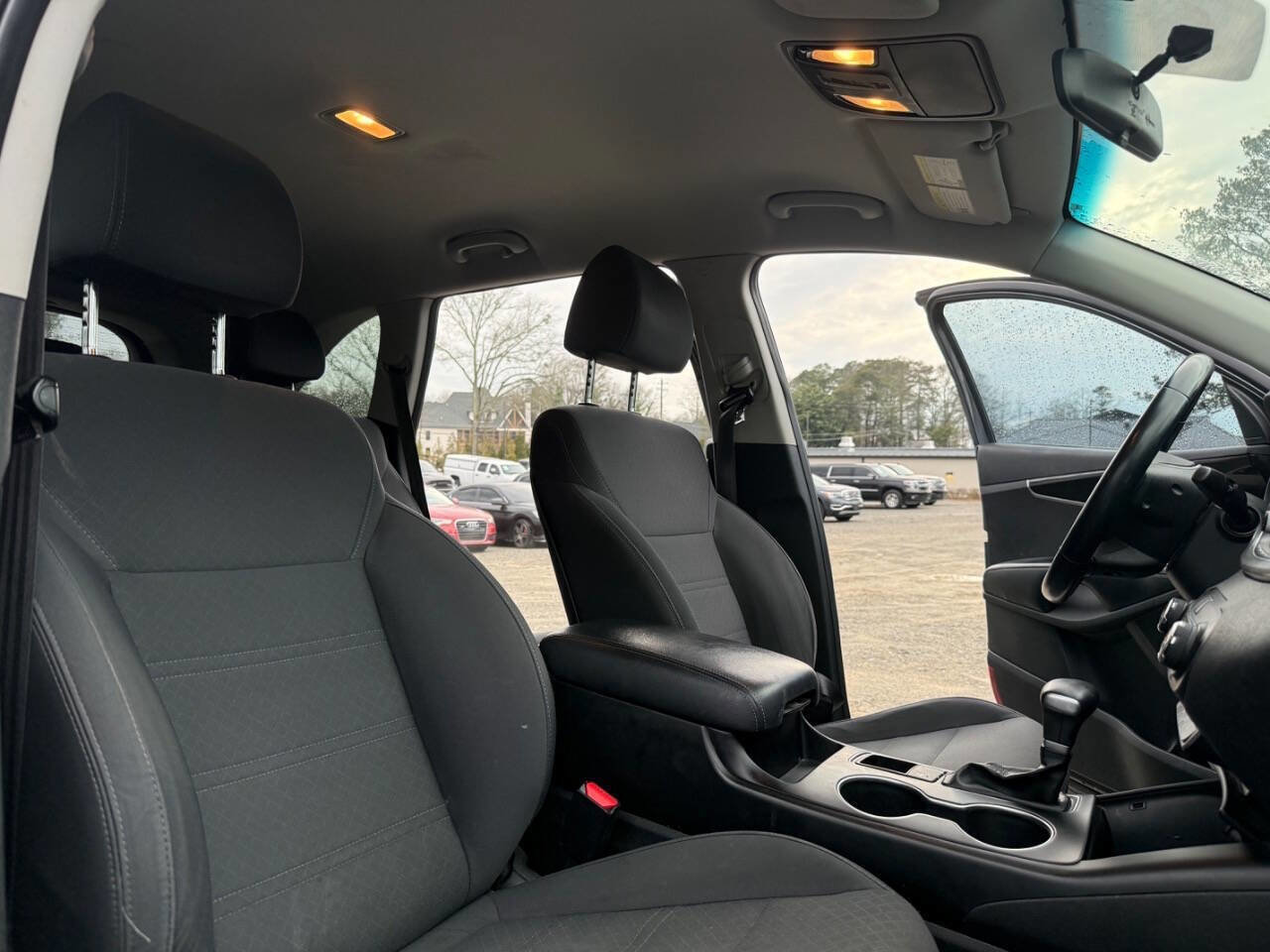 Used 2020 Kia Sorento S image 27