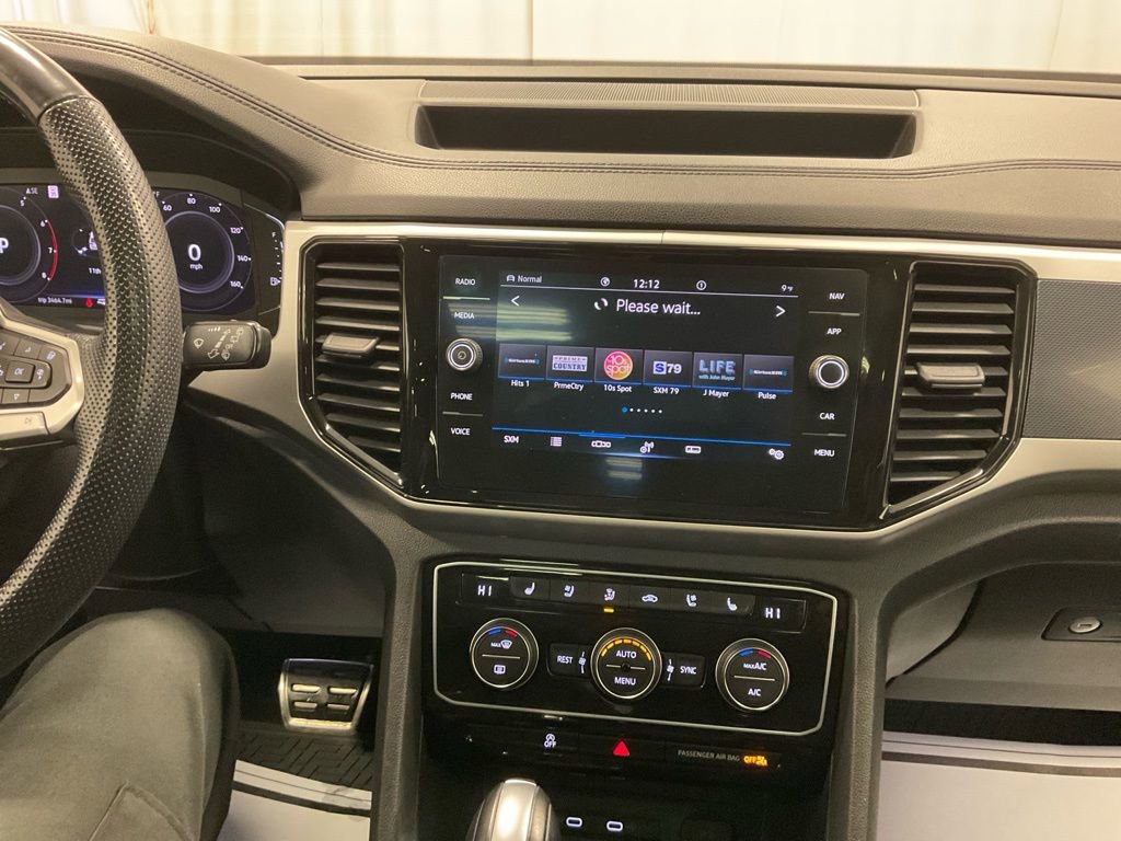 Used 2022 Volkswagen Atlas SEL Premium image 24