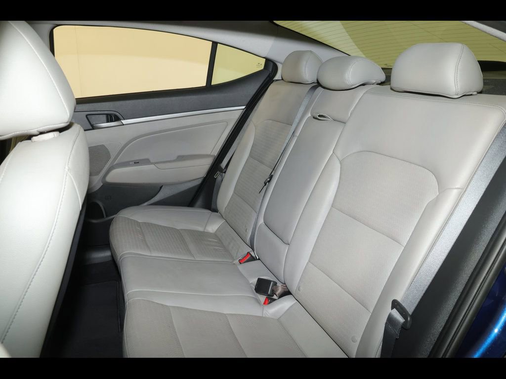 Used 2020 Hyundai Elantra Limited w/ Ultimate Package 03 FWD image 28