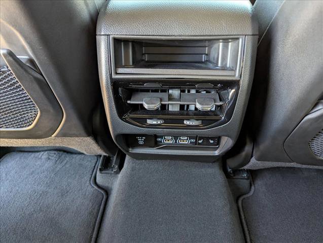 Used 2023 Jeep Grand Cherokee 4WD 4xe image 17