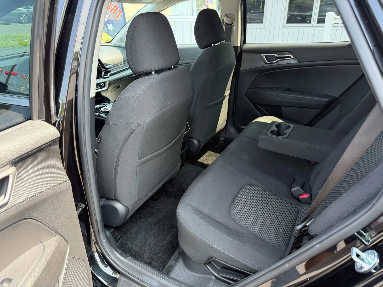 Used 2023 Kia Sportage LX image 31