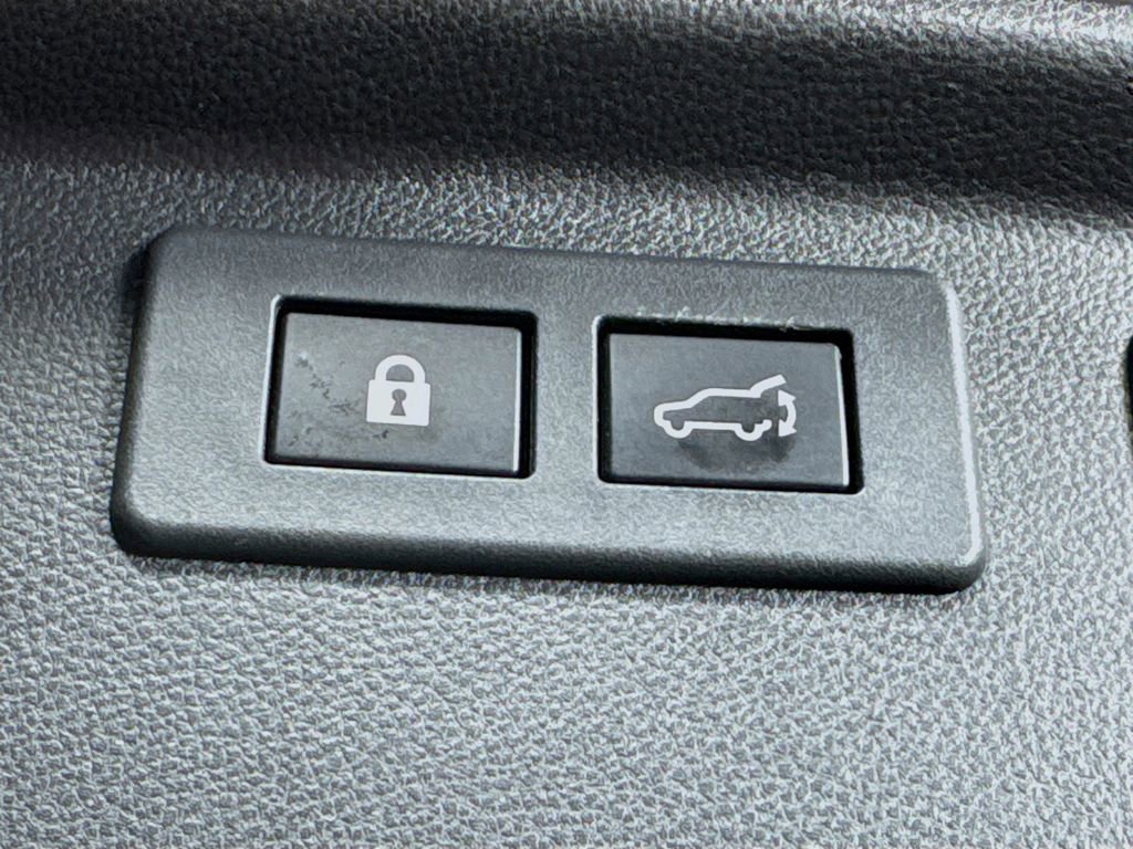 Used 2020 Subaru Forester Limited w/ Popular Package #3 image 33