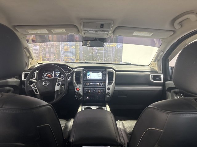 Used 2017 Nissan Titan PRO-4X image 17