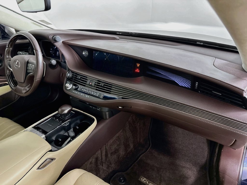Used 2018 Lexus LS 500 AWD w/ Interior Upgrade Package image 36