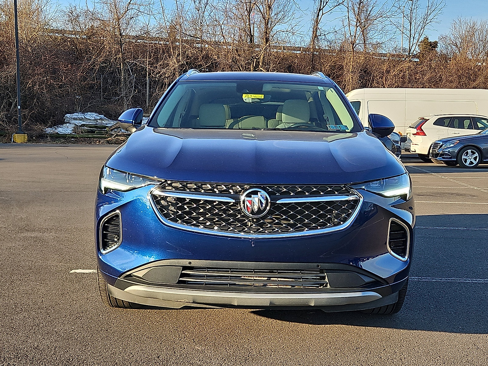 Certified 2022 Buick Envision Avenir w/ Technology Package II image 2