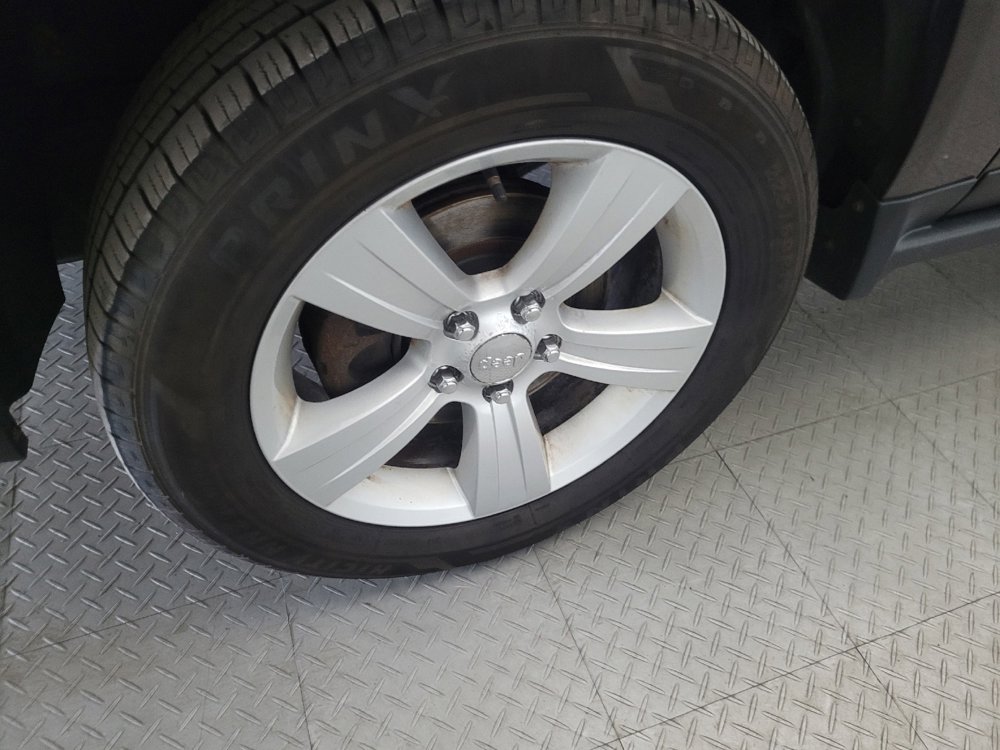 Used 2016 Jeep Compass Latitude AWD/4WD image 31
