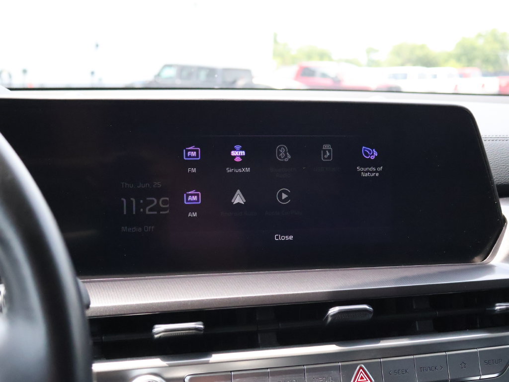 Used 2023 Kia Telluride S AWD/4WD image 32