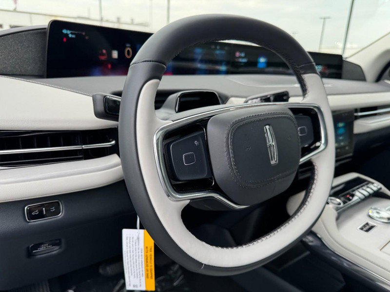 New 2025 Lincoln Navigator L Reserve image 15