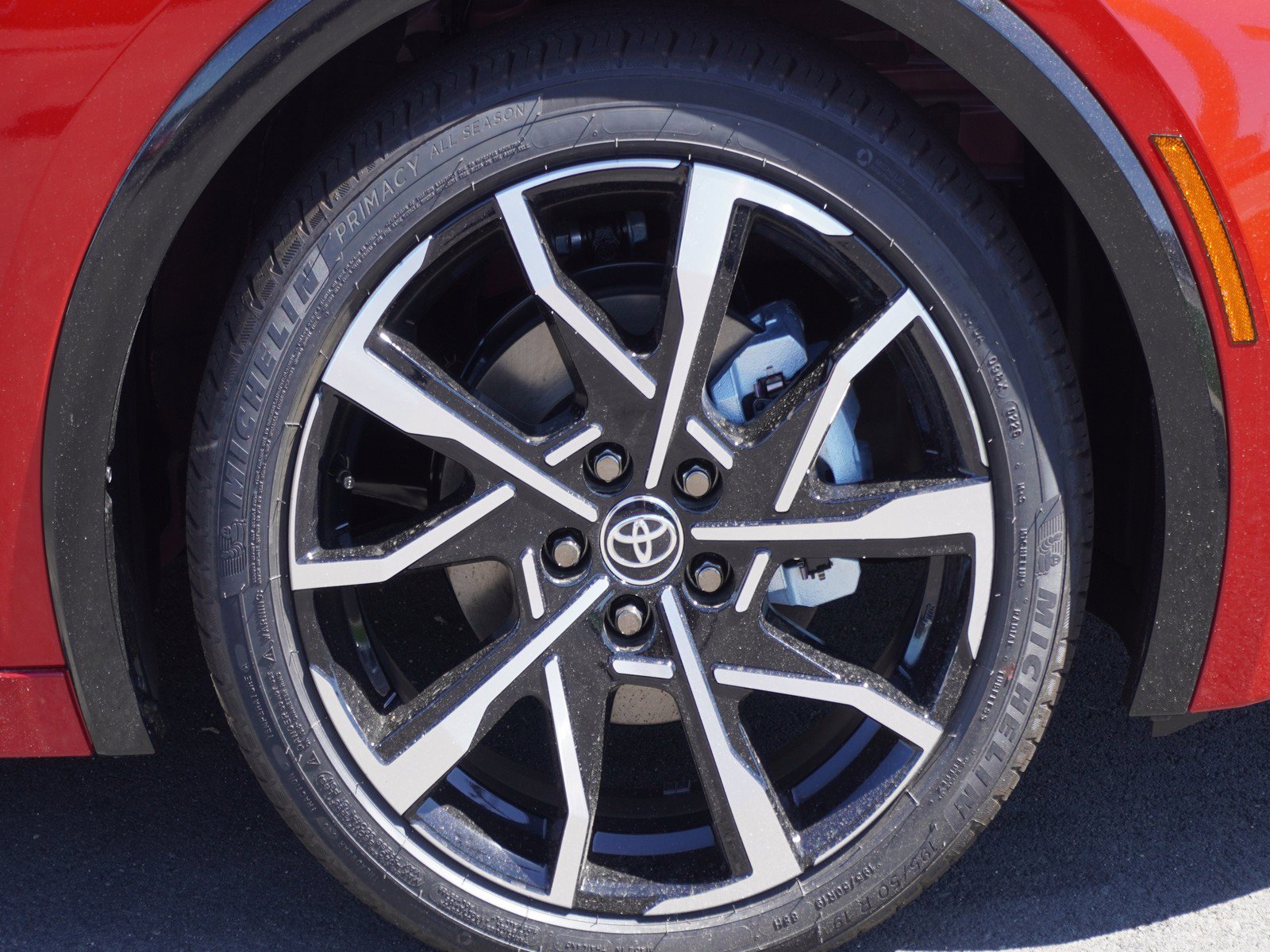 New 2026 Toyota Prius Plug-In Hybrid FWD image 6