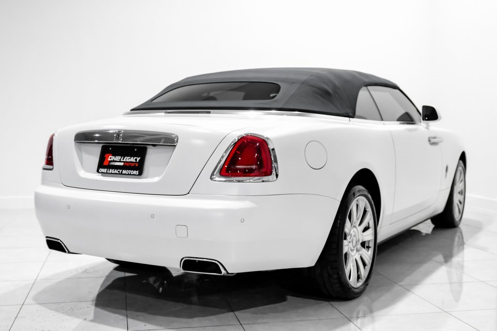 Used 2018 Rolls-Royce Dawn image 5