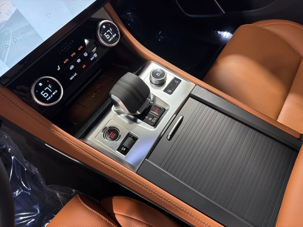 New 2026 Jaguar F-PACE R-Dynamic S AWD/4WD image 17