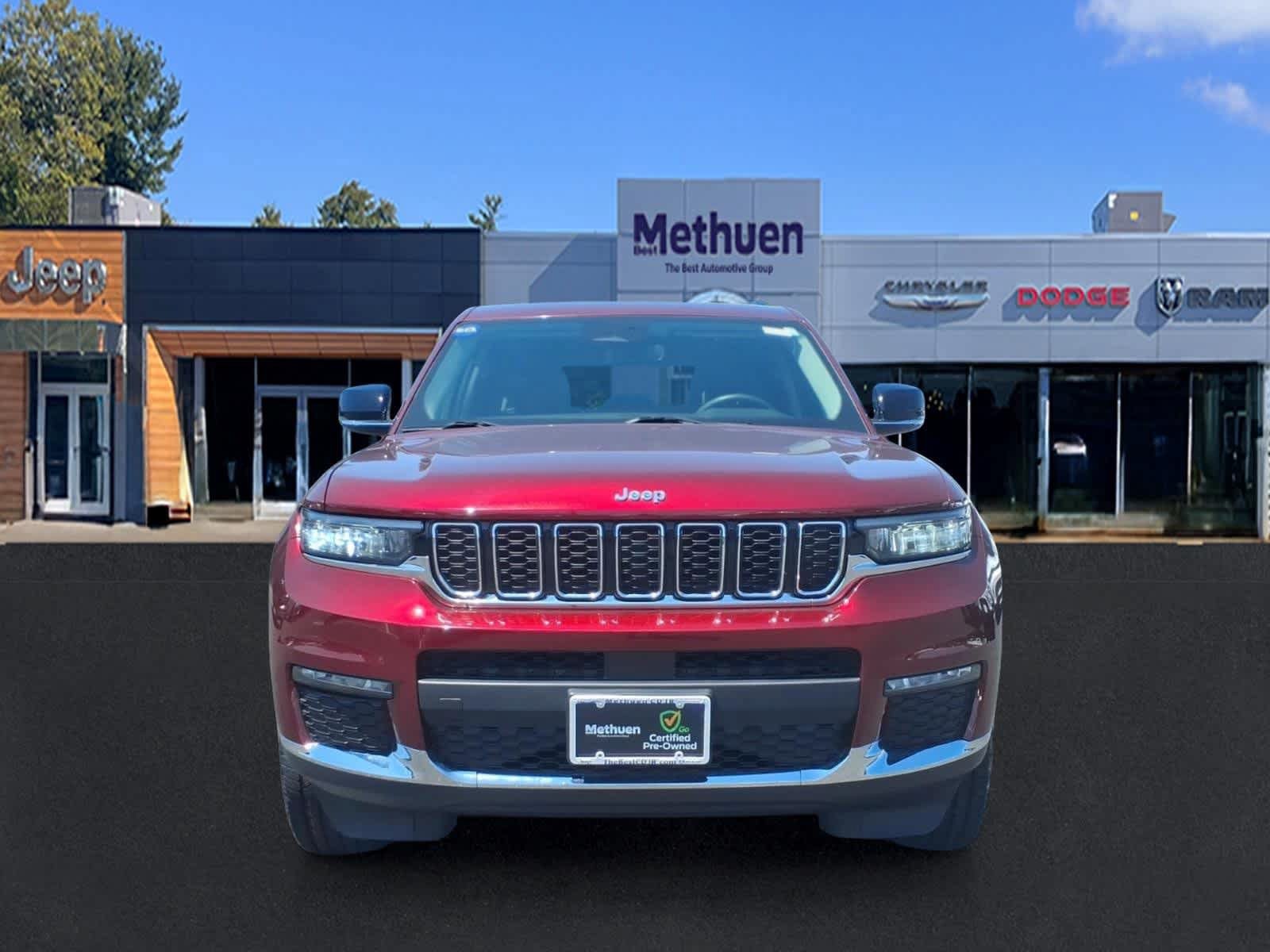 Used 2023 Jeep Grand Cherokee L Limited AWD/4WD image 10