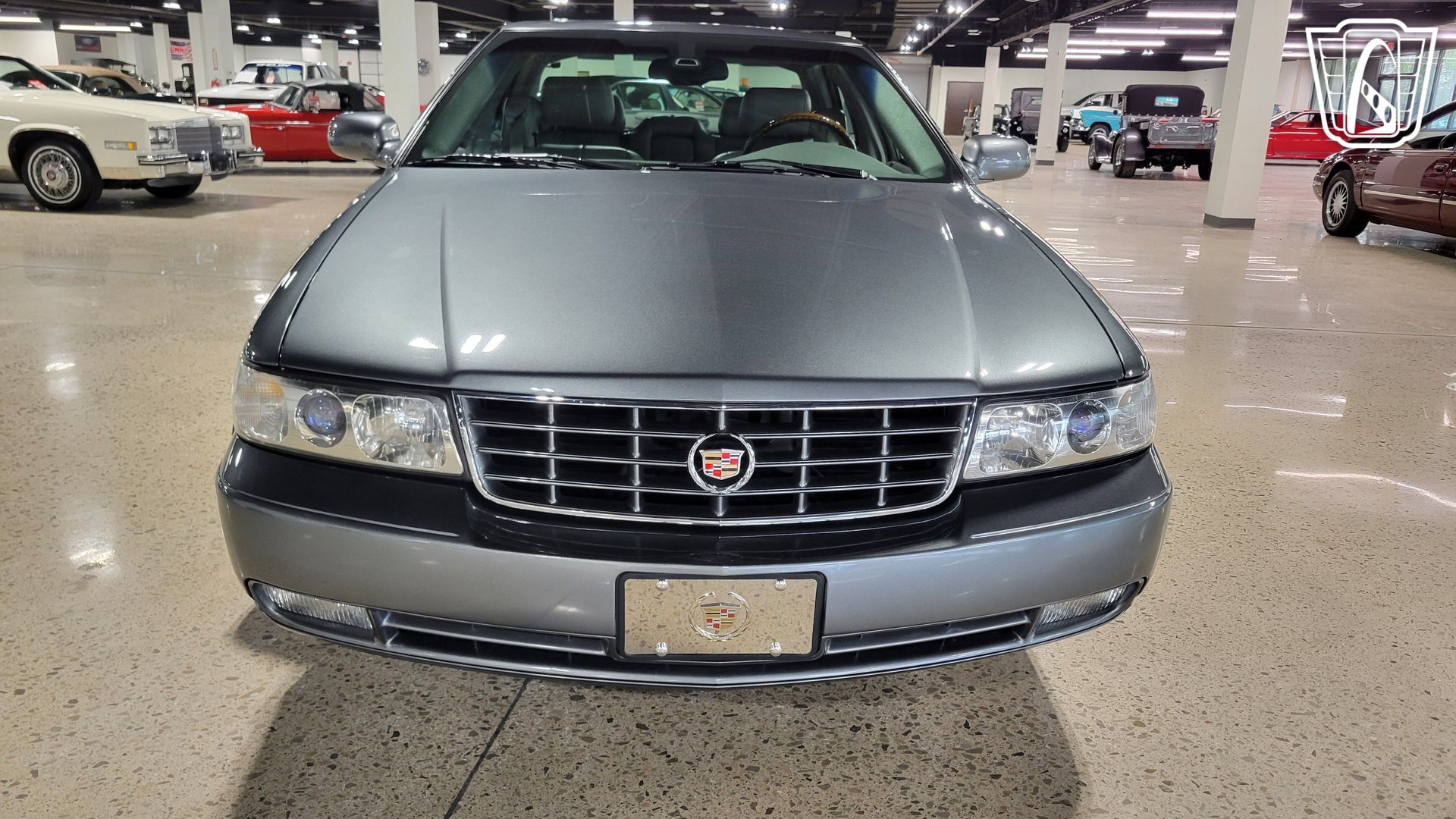 Used 2004 Cadillac Seville SLS w/ Preferred Equipment Group FWD image 4