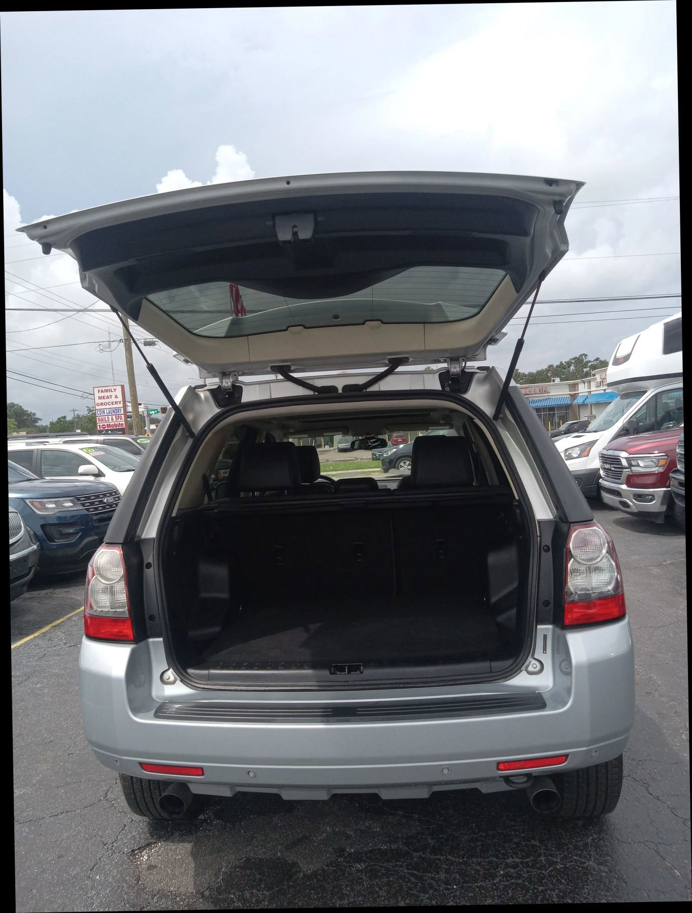 Used 2011 Land Rover LR2 HSE AWD/4WD image 20