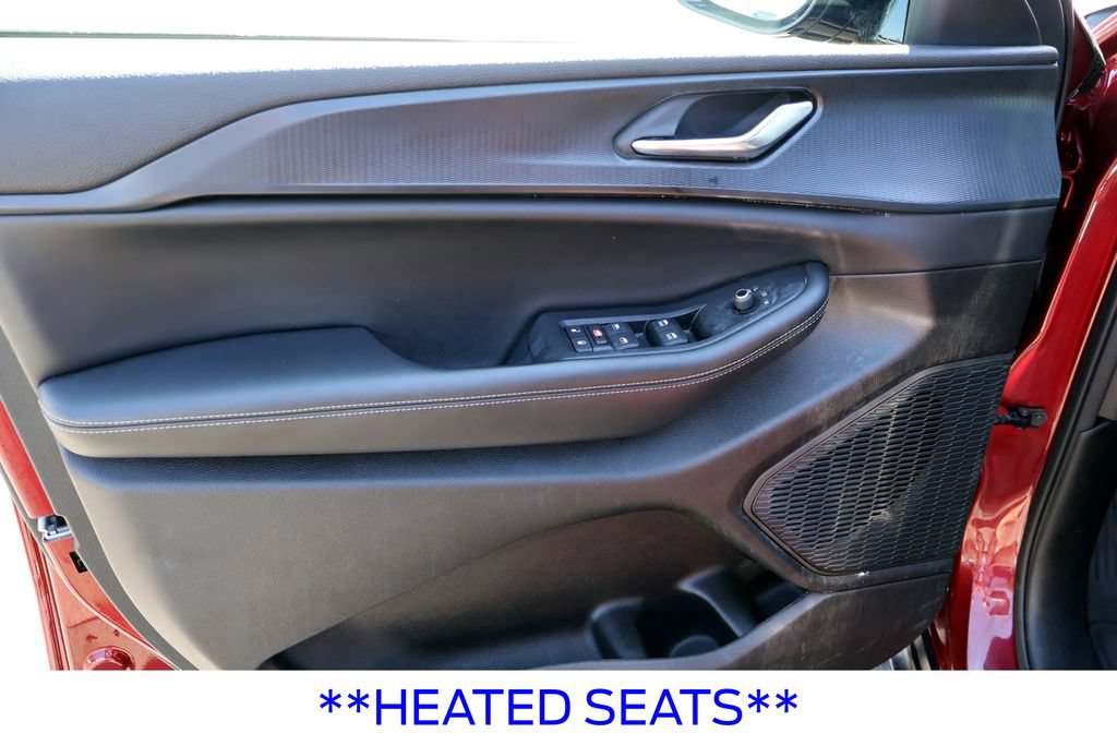 Used 2024 Jeep Grand Cherokee Altitude RWD image 31