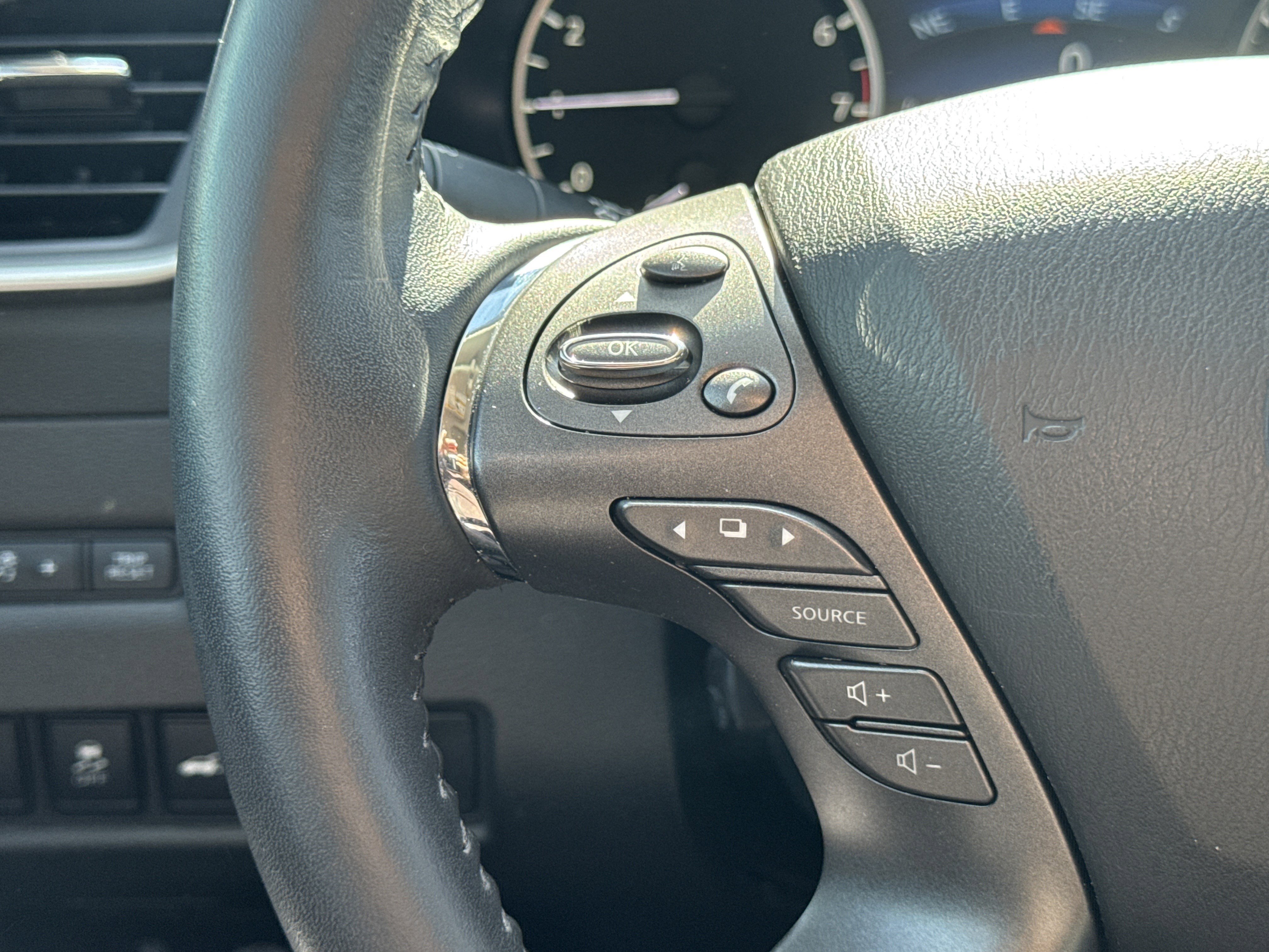 Used 2024 Nissan Murano Platinum w/ Cargo Package image 14