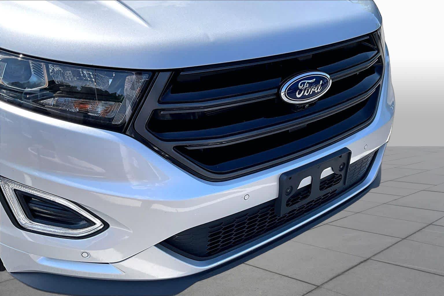 Used 2018 Ford Edge Sport w/ Equipment Group 401A AWD/4WD image 30