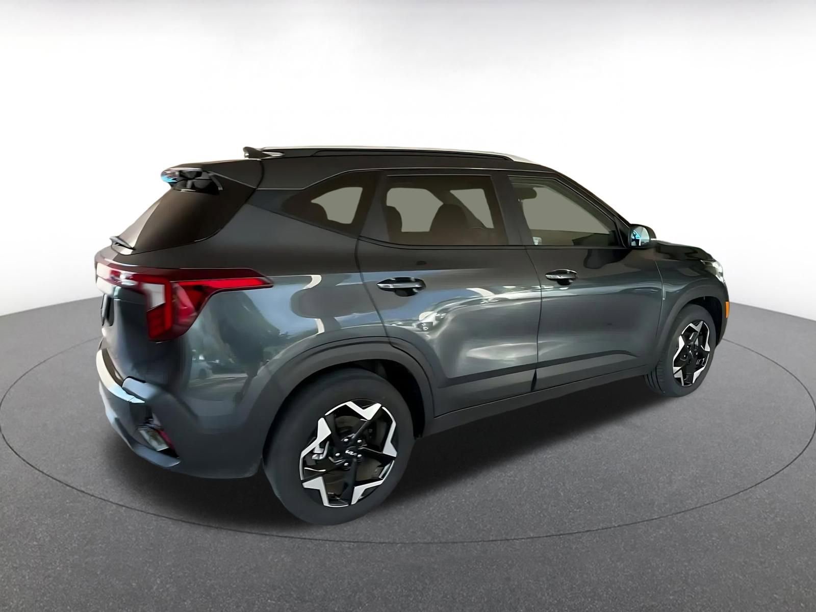 Used 2025 Kia Seltos S FWD image 15