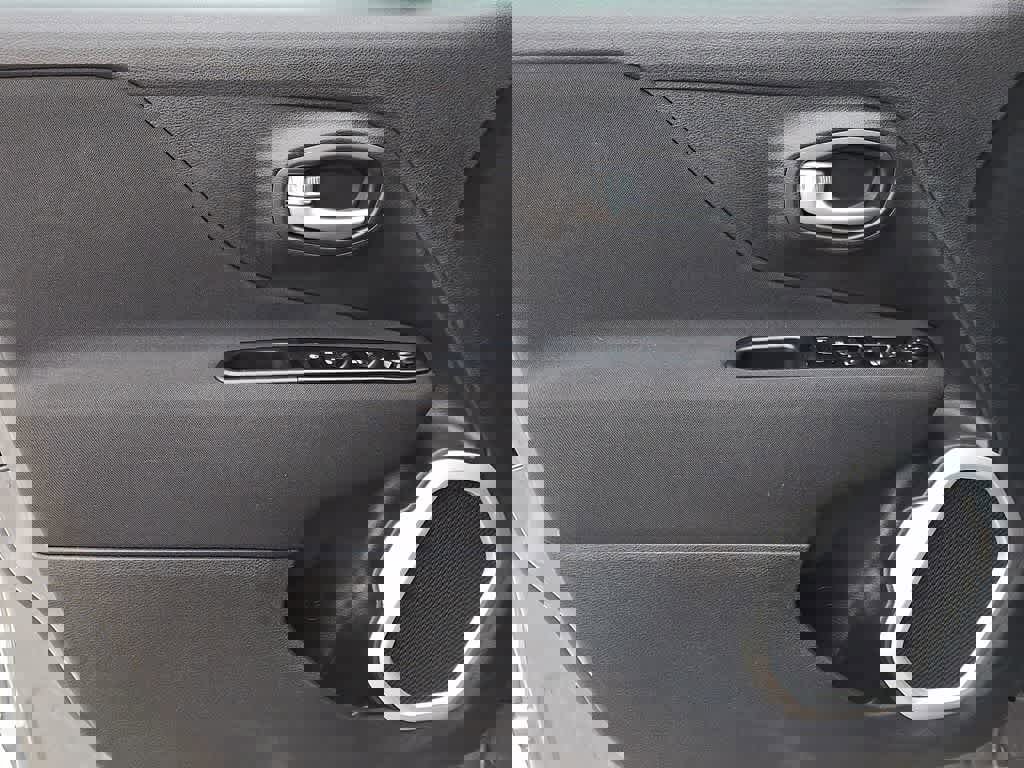 Used 2020 Jeep Renegade Sport w/ Sport Appearance Group image 12