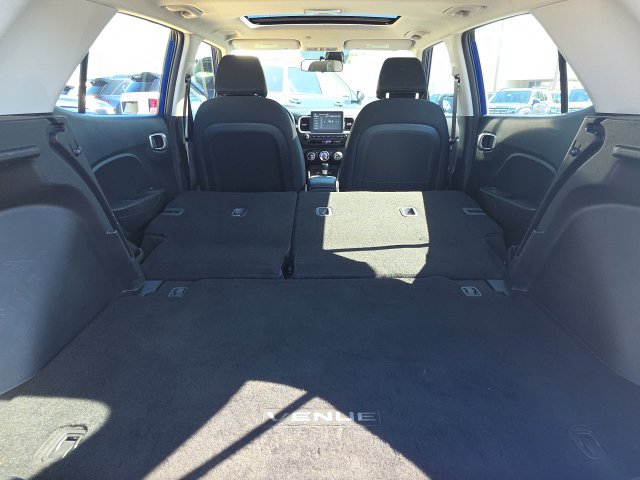Certified 2024 Hyundai Venue SEL FWD image 22