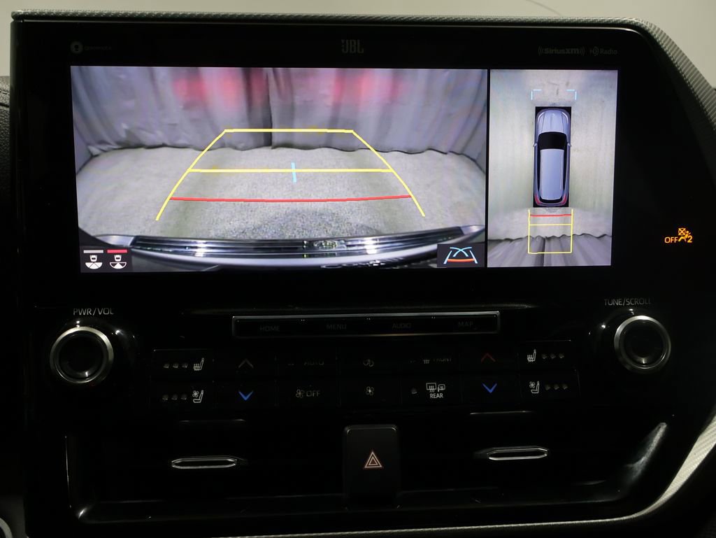 Used 2020 Toyota Highlander Platinum image 29