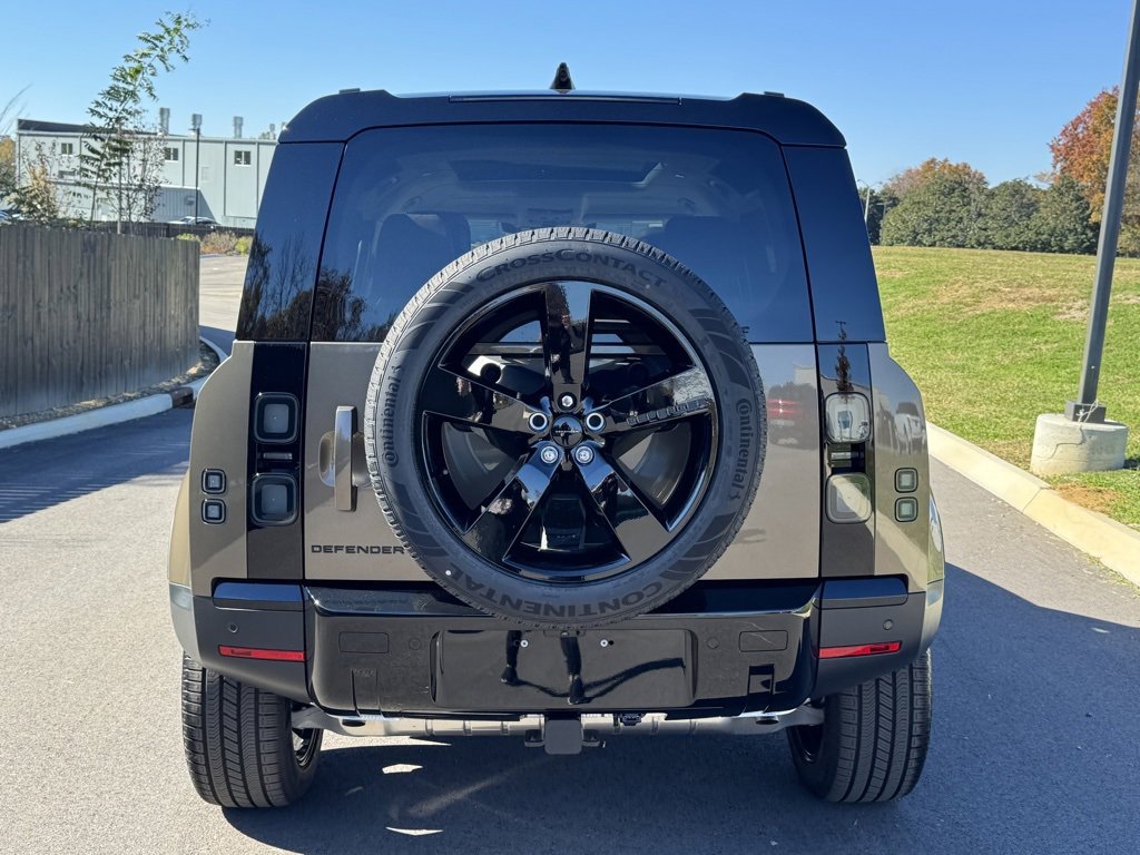 New 2026 Land Rover Defender 110 S image 9