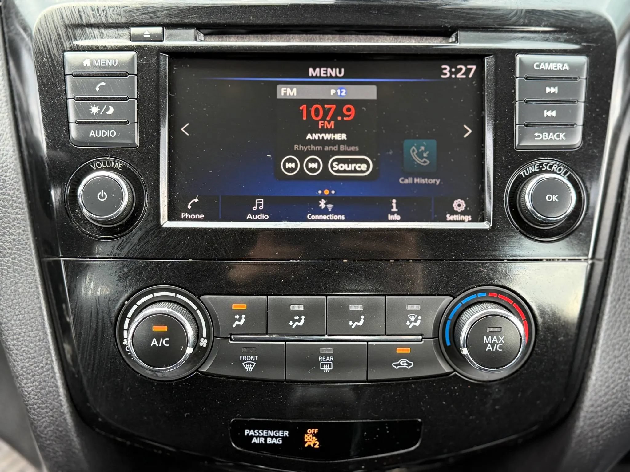 Used 2020 Nissan Rogue Sport S FWD image 25