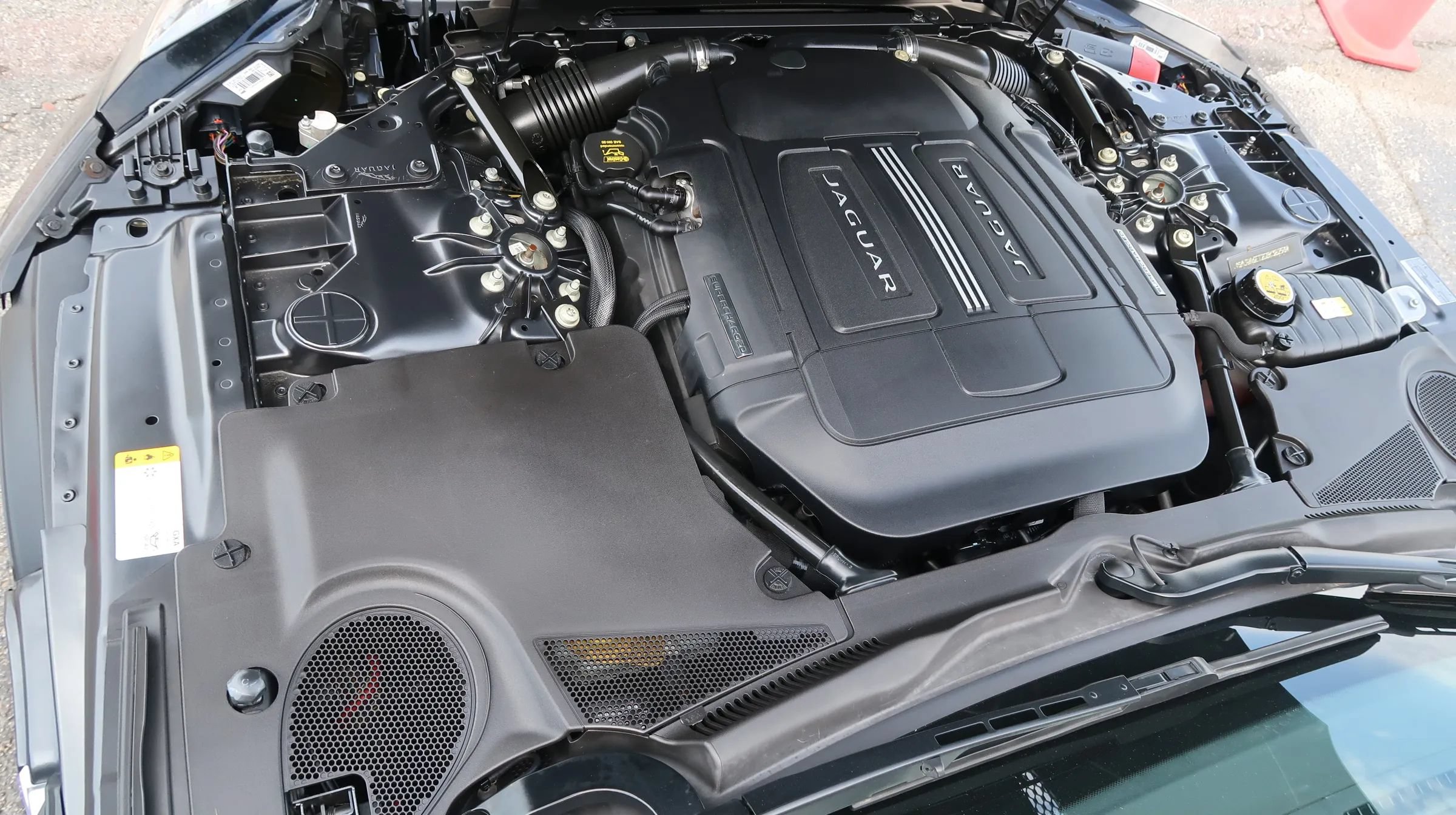 Used 2016 Jaguar F-TYPE Convertible RWD image 35