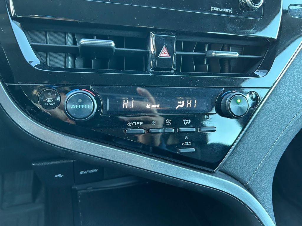 Used 2024 Toyota Camry SE image 26