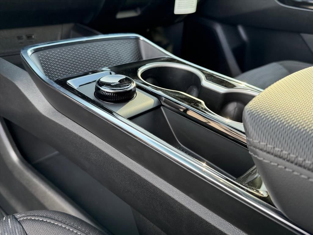 New 2026 Chevrolet Equinox LT image 12