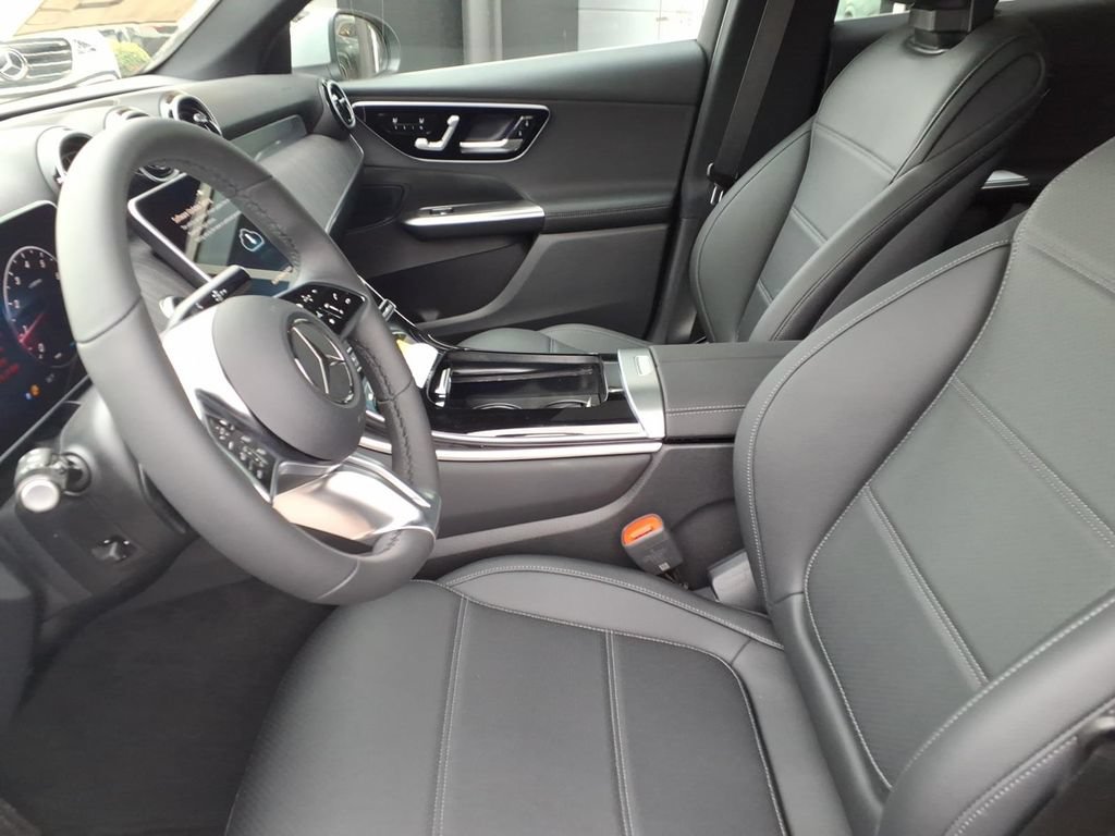 New 2026 Mercedes-Benz GLC 300 4MATIC image 14