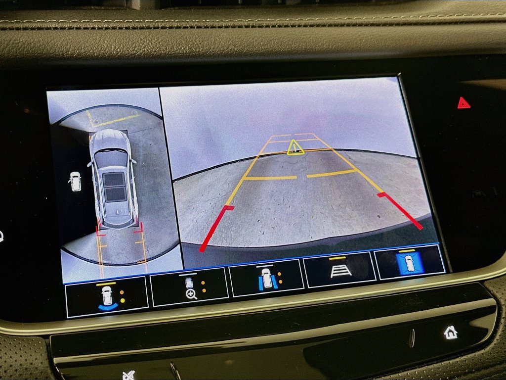 New 2026 Cadillac XT5 Premium Luxury w/ LPO, Floor Liner Package AWD/4WD image 18