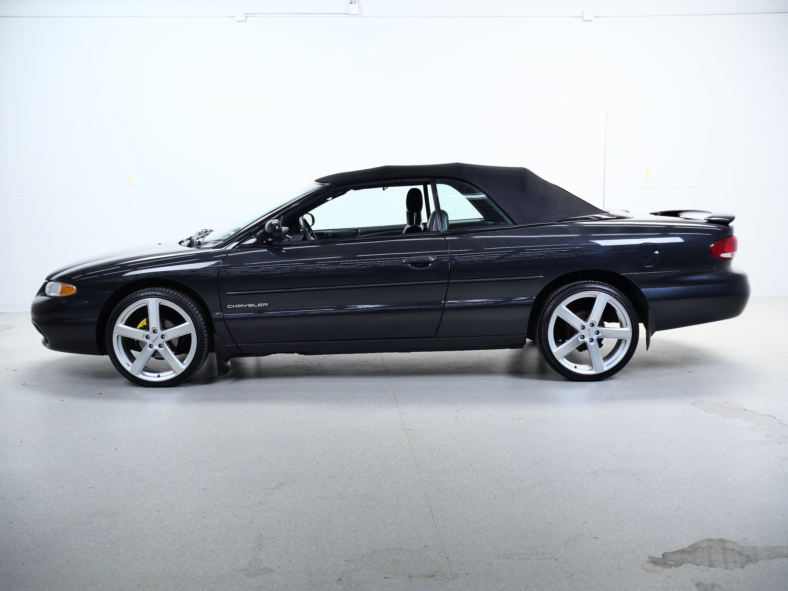 Used 1998 Chrysler Sebring JXI FWD image 8