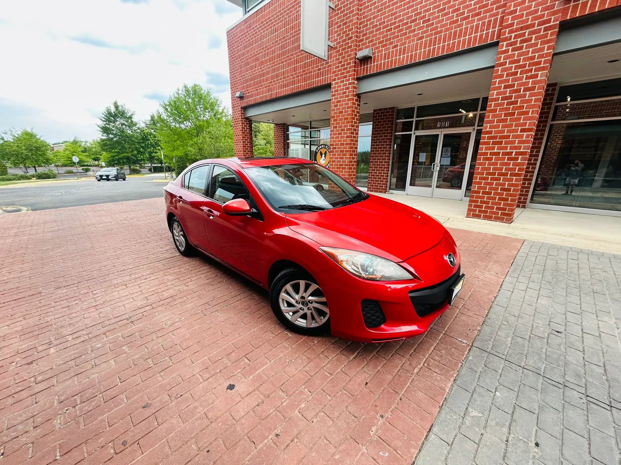 Used 2013 MAZDA MAZDA3 i Grand Touring FWD image 1