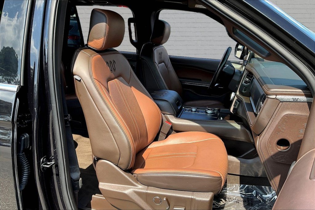 Used 2023 Ford Expedition King Ranch AWD/4WD image 30