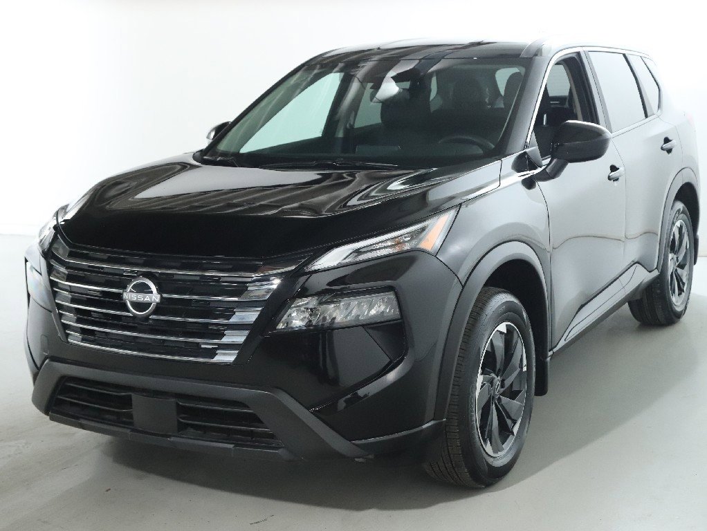 Certified 2026 Nissan Rogue SV w/ Cold Weather Package image 4